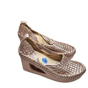 Free People Rose Gold Woven Wedge Shoes  Sz 7 1/2